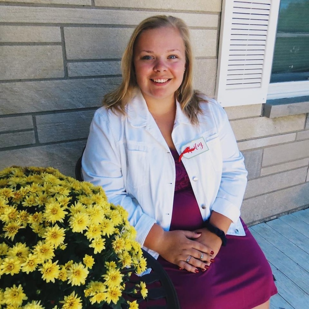 Meet your Posher, Hailey